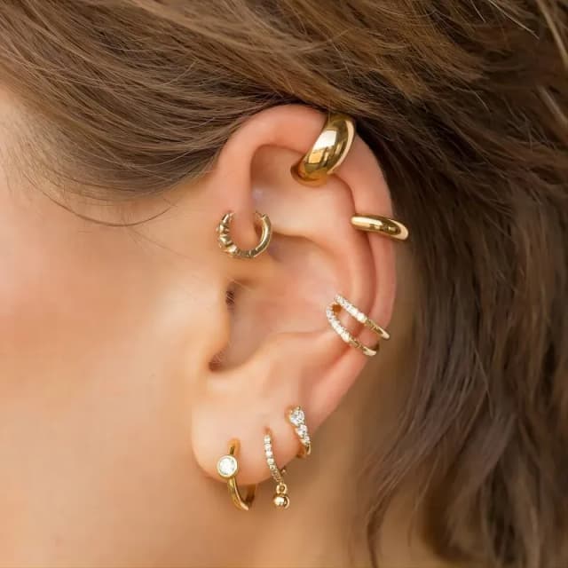 ELISA - Ear Cuffs de acero inoxidable Bañado en Oro 18K