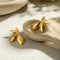 FLORENCIA - Aretes de petalos acero inoxidable Bañados en Oro 18K