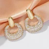 MARA - Aretes con circones bañados en Oro 18K