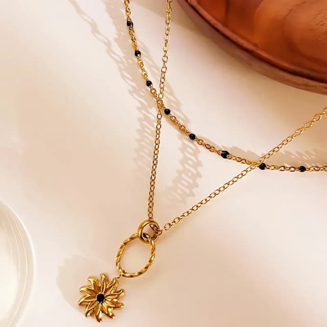 ELVA - Doble collar de Acero Inoxidable Bañado en Oro 18K